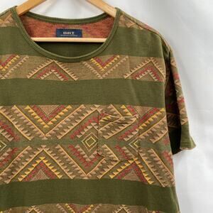 roark green tan pattern stripe pocket tee